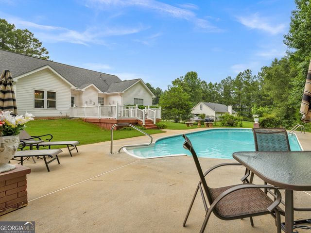 122 Old Stonewall Drive, Locust Grove, GA 30248