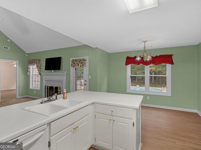 122 Old Stonewall Drive, Locust Grove, GA 30248