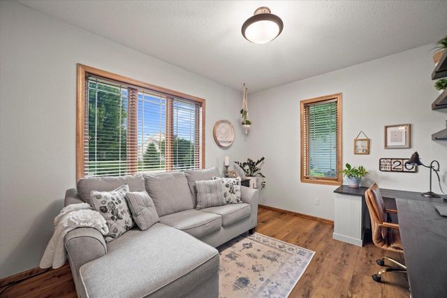 W144N9813 Sun Valley TRAIL, Germantown, WI 53022