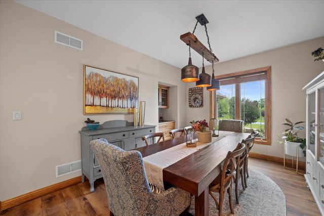 W144N9813 Sun Valley TRAIL, Germantown, WI 53022