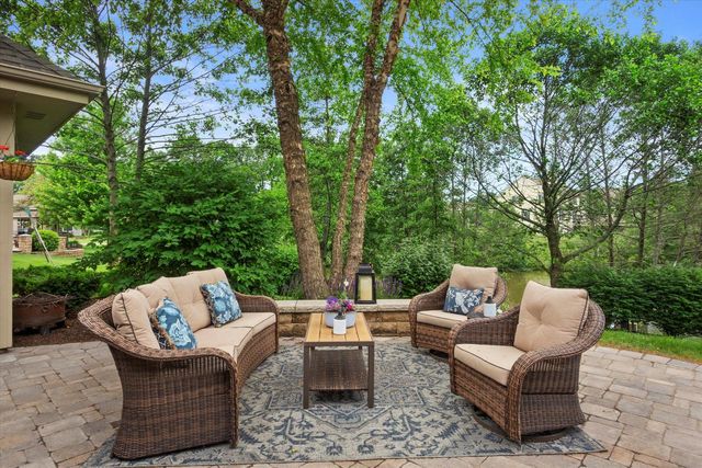 W144N9813 Sun Valley TRAIL, Germantown, WI 53022