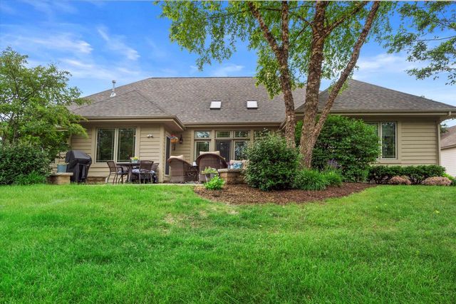 W144N9813 Sun Valley TRAIL, Germantown, WI 53022