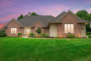 W144N9813 Sun Valley TRAIL, Germantown, WI 53022