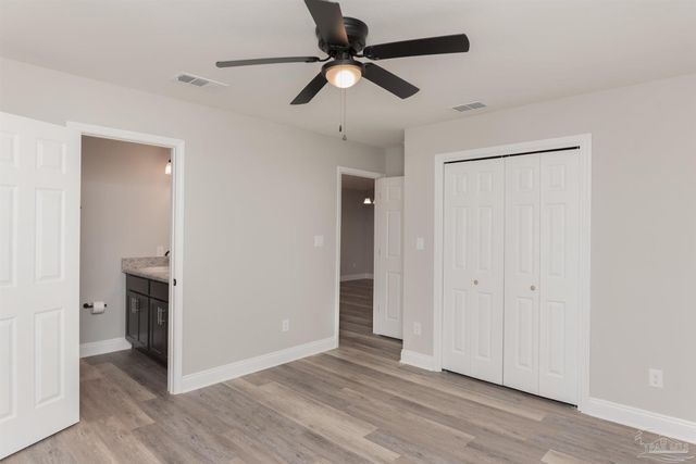 245 Cary Memorial, Pensacola, FL 32505