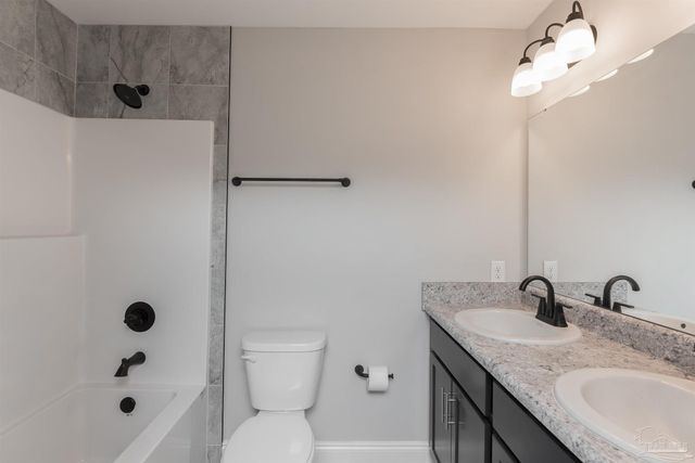 245 Cary Memorial, Pensacola, FL 32505