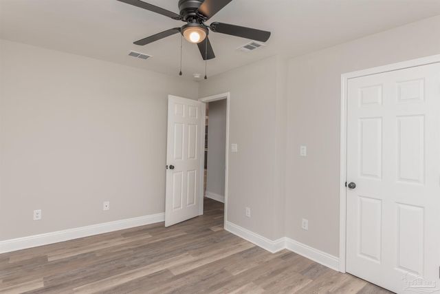 245 Cary Memorial, Pensacola, FL 32505