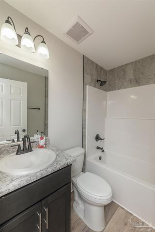 245 Cary Memorial, Pensacola, FL 32505