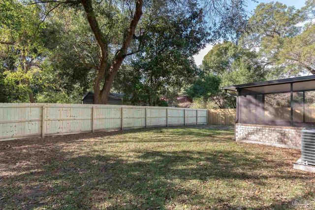 245 Cary Memorial, Pensacola, FL 32505