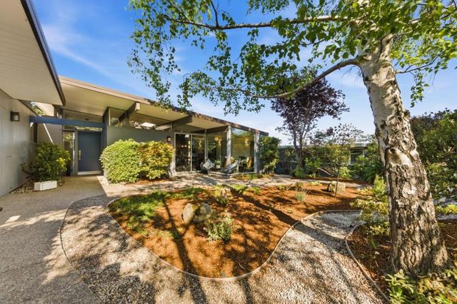 2027 New Brunswick Drive, San Mateo, CA 94402