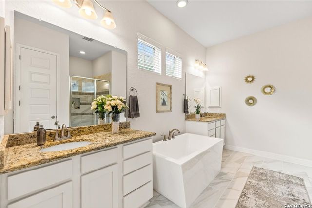28806 Oldlyme Way, San Antonio, TX 78260