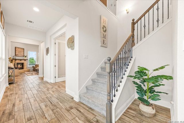 28806 Oldlyme Way, San Antonio, TX 78260