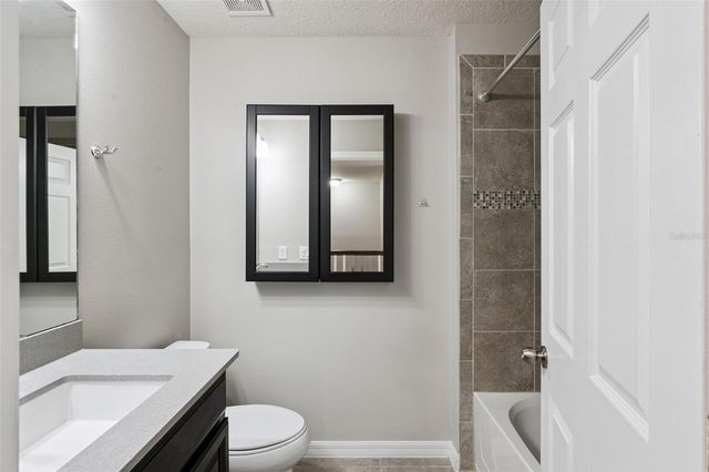8650 VEDDER LANE, Orlando, FL 32832