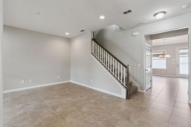 8650 VEDDER LANE, Orlando, FL 32832