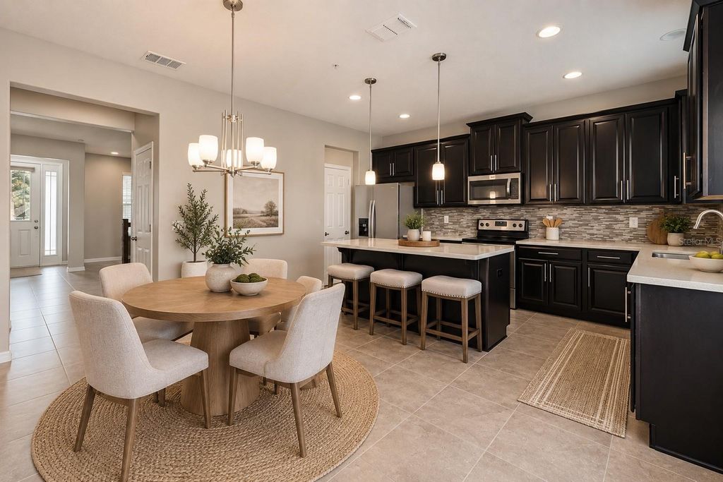 Image 11 of property listing at 8650 VEDDER LANE, Orlando, FL 32832