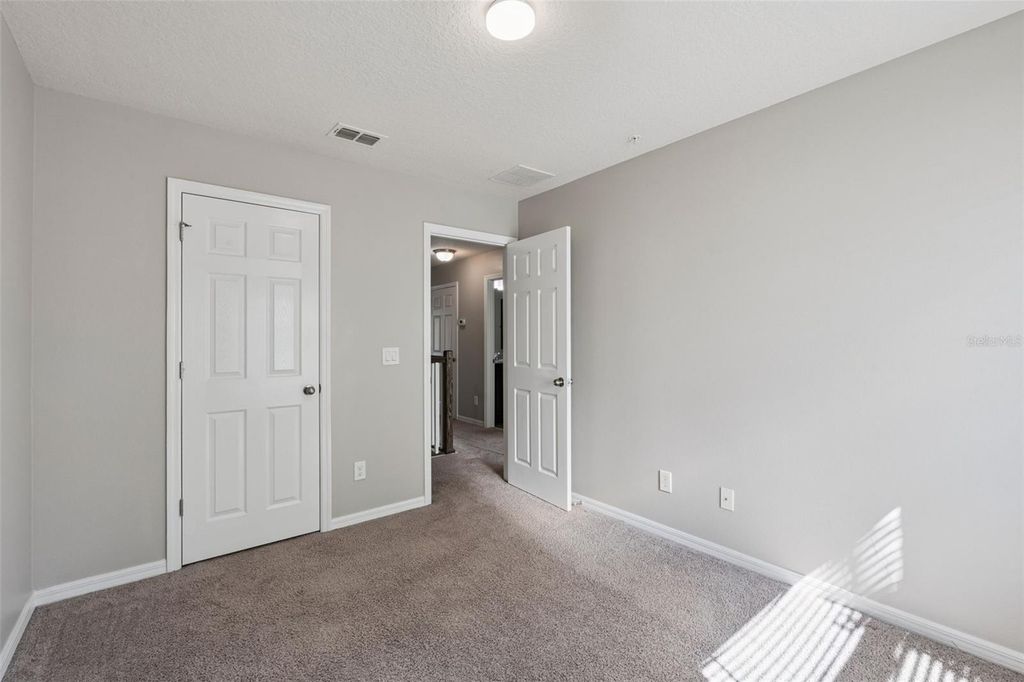 Image 14 of property listing at 8650 VEDDER LANE, Orlando, FL 32832