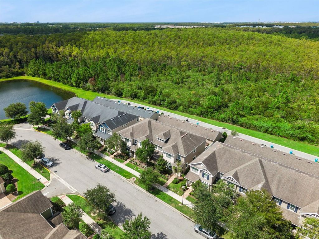 Image 35 of property listing at 8650 VEDDER LANE, Orlando, FL 32832