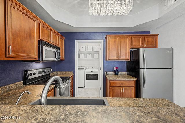 17017 N 12TH Street 2002, Phoenix, AZ 85022