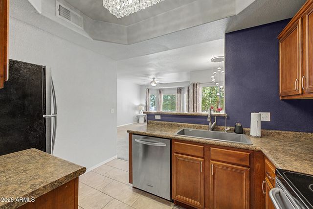 17017 N 12TH Street 2002, Phoenix, AZ 85022