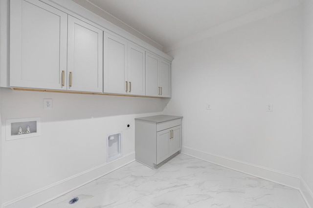 245 Mayfair Court, Alpharetta, GA 30009