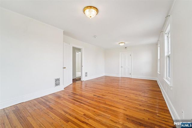 19 Hillside Avenue, Englewood, NJ 07631