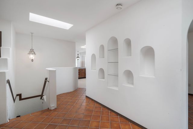 689 Gonzales, Santa Fe, NM 87501