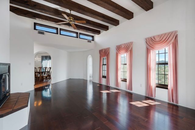 689 Gonzales, Santa Fe, NM 87501