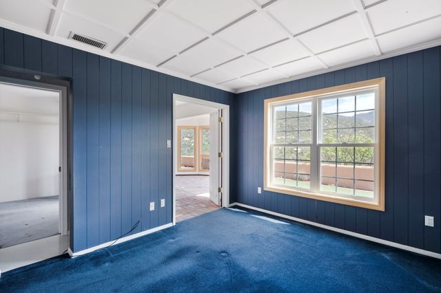 689 Gonzales, Santa Fe, NM 87501