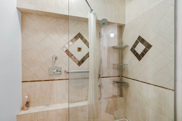 689 Gonzales, Santa Fe, NM 87501