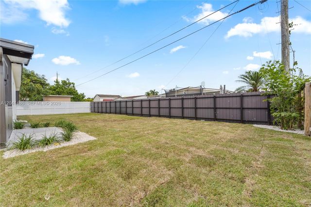 12370 SW 190th Ter, Miami, FL 33177