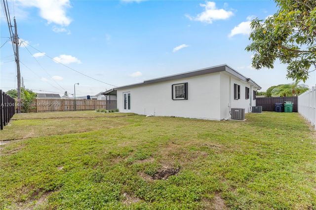 12370 SW 190th Ter, Miami, FL 33177