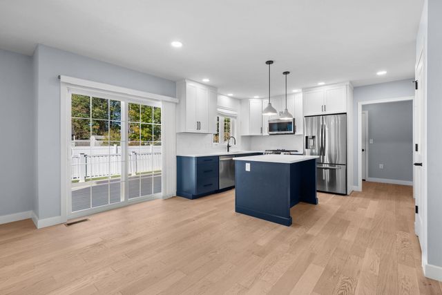 3 Paddington Place, Nashua, NH 03064