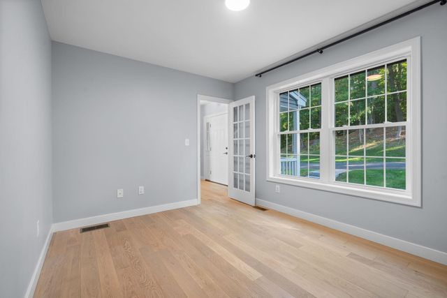 3 Paddington Place, Nashua, NH 03064