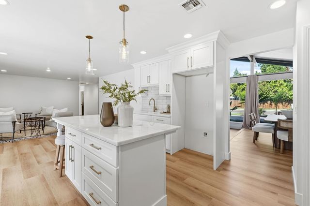 2511 W Barstow Avenue, Fresno, CA 93711