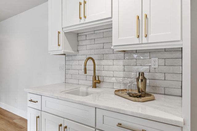 2511 W Barstow Avenue, Fresno, CA 93711