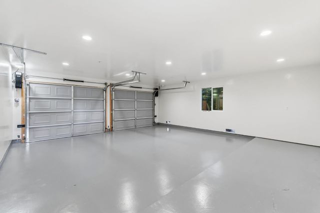 2511 W Barstow Avenue, Fresno, CA 93711