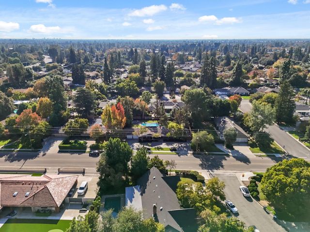 2511 W Barstow Avenue, Fresno, CA 93711