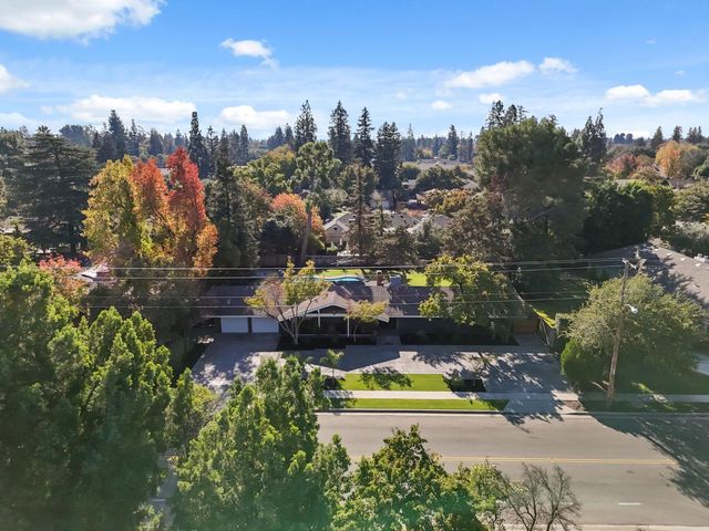 2511 W Barstow Avenue, Fresno, CA 93711