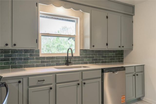 9609 NE 11th Street, Oklahoma City, OK 73130