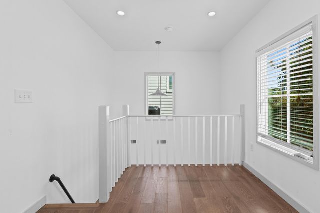 29 Hanover Street, Charleston, SC 29403