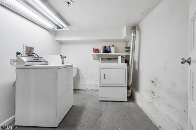 68 Llewellyn Ave, Bloomfield Twp., NJ 07003