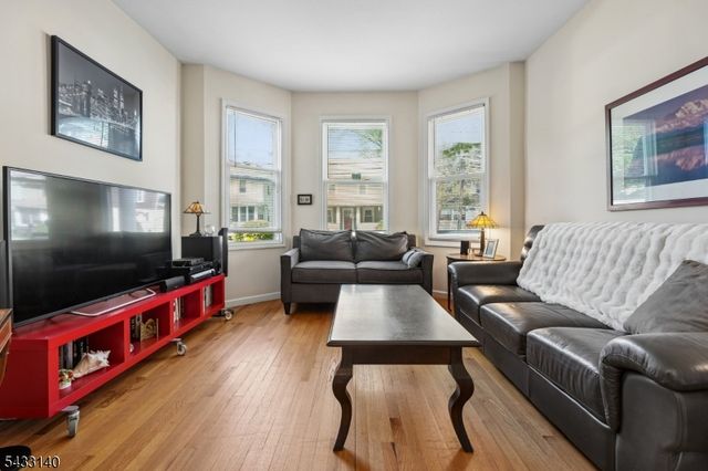 68 Llewellyn Ave, Bloomfield Twp., NJ 07003