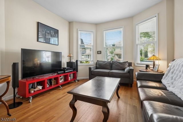 68 Llewellyn Ave, Bloomfield Twp., NJ 07003