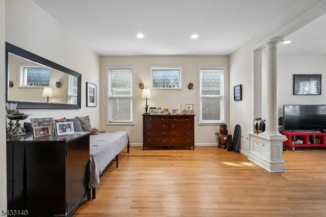 68 Llewellyn Ave, Bloomfield Twp., NJ 07003