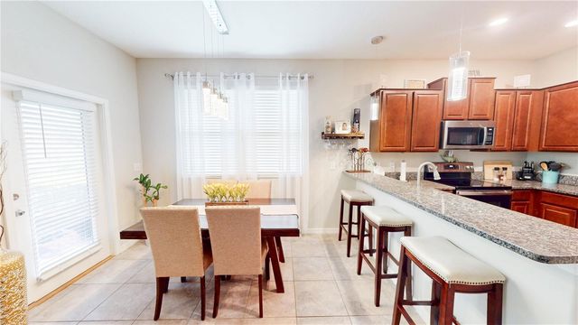 9776 PEMBROOKE PINES DRIVE, Sun City Center, FL 33573