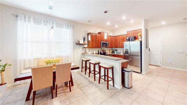 9776 PEMBROOKE PINES DRIVE, Sun City Center, FL 33573