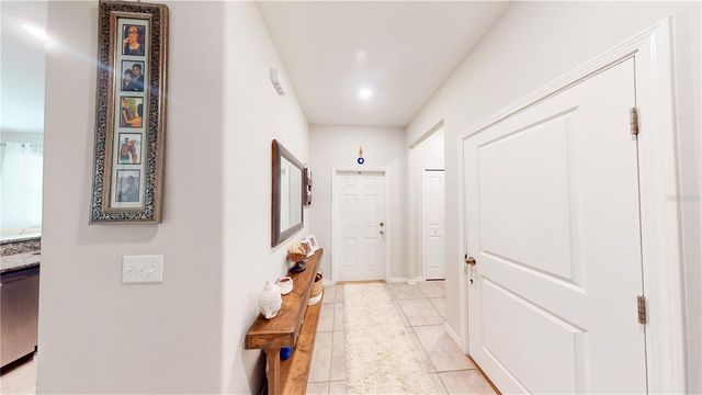 9776 PEMBROOKE PINES DRIVE, Sun City Center, FL 33573