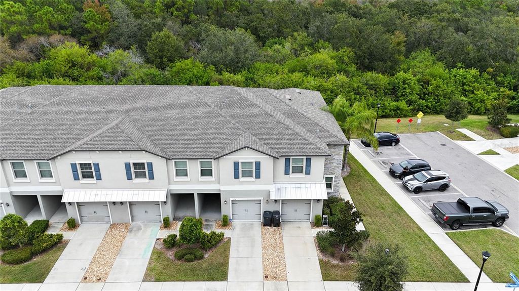 9776 PEMBROOKE PINES DRIVE, Sun City Center, FL 33573