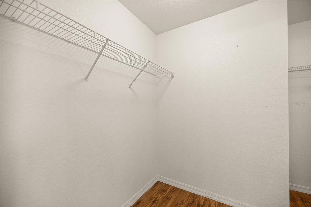 Image 20 of property listing at 14218 SE 88 COURT, Summerfield, FL 34491