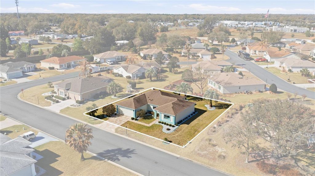 Image 29 of property listing at 14218 SE 88 COURT, Summerfield, FL 34491