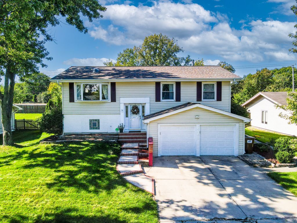 2S068 Churchill Lane, Glen Ellyn, IL 60137 — exterior